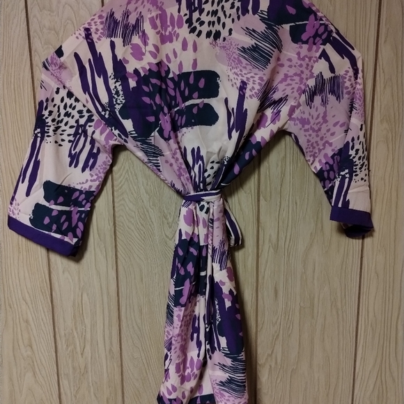 Izzy & Liv Purple Kimono - Picture 4 of 12